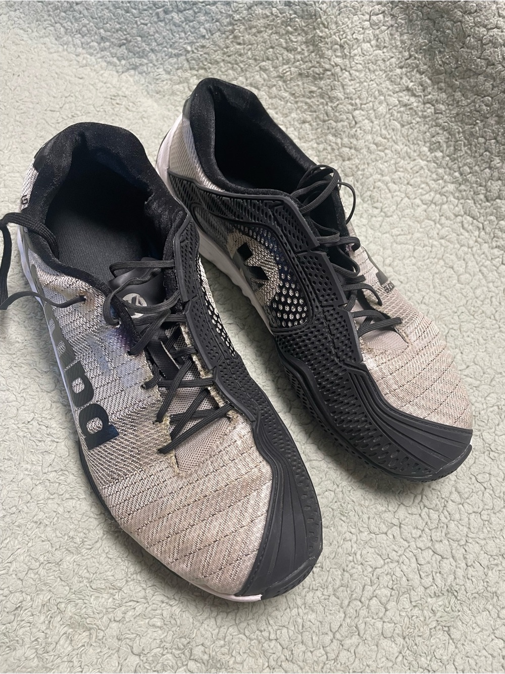 Men's Court and Fencing Shoes in Black and Light Gray. Size 9.5
